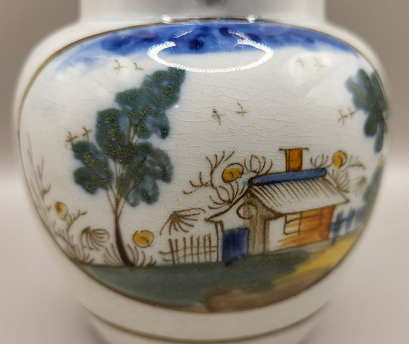 Small pearlware jug with chinoiserie decoration