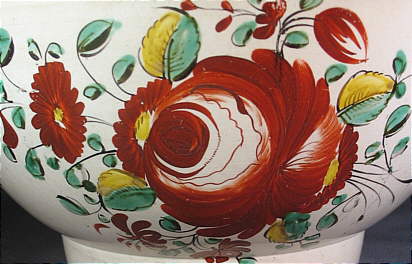 SOLD   Creamware Bowl with Enamelled Roses