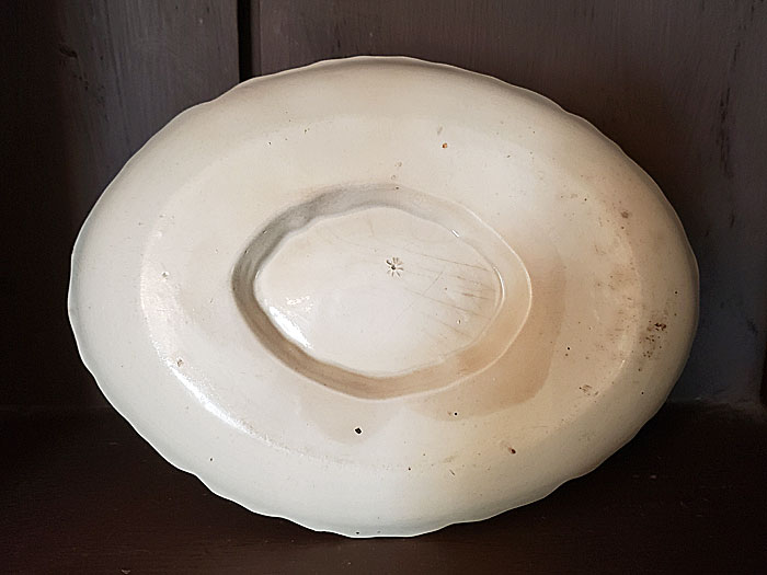 Ceramics<br>18th Century<br>Pearlware Tureen, height of Neoclassicism.