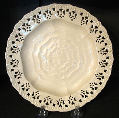 Accessories<br>Accessories Archives<br>SOLD    A Creamware Feather-edge Plate