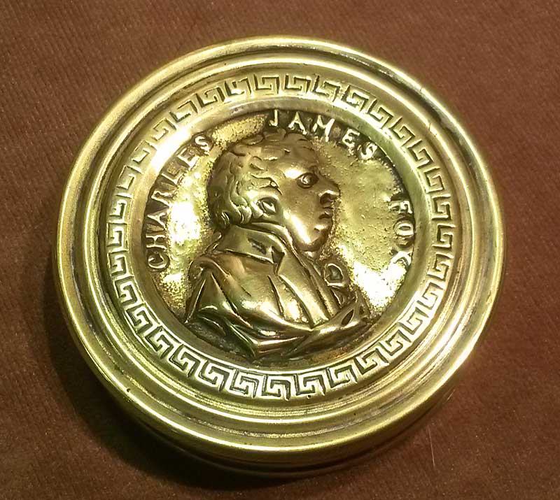 Accessories<br>Accessories Archives<br>Snuff box with portrait of Charles James Fox