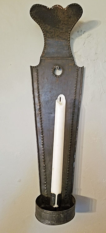 Metalware<br>Archives<br>Single Tin Sconce