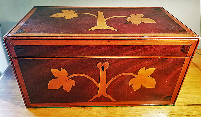 Accessories<br>Archives<br>Mahogany tea caddy