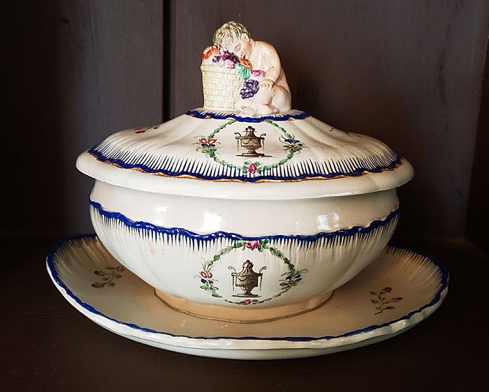 Pearlware Tureen, height of Neoclassicism.