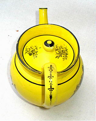Accessories<br>Archives<br>SOLD   Canary Teapot with Adam Buck Style Transfer
