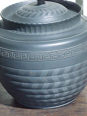 Ceramics<br>Ceramics Archives<br>Engine-turned Basalt Kettle