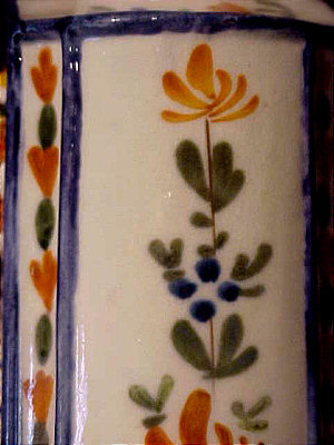 SOLD   Pearlware Tea Canister